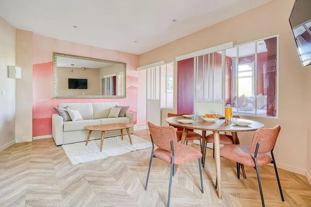 Appartement 2 Chambres Place Pereire 75017 - II Paris 0*,